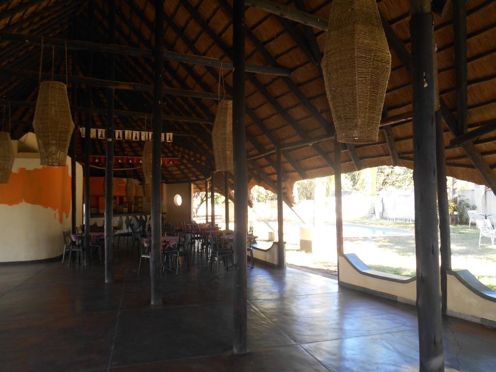 Victoria Falls Budget Hotel Dış mekan fotoğraf